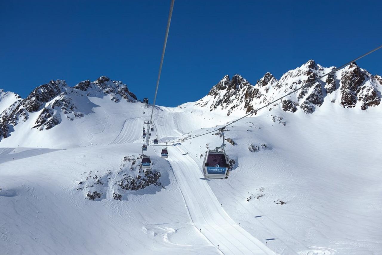 Hotel Haus Plankensteiner à Kaunertal Extérieur photo
